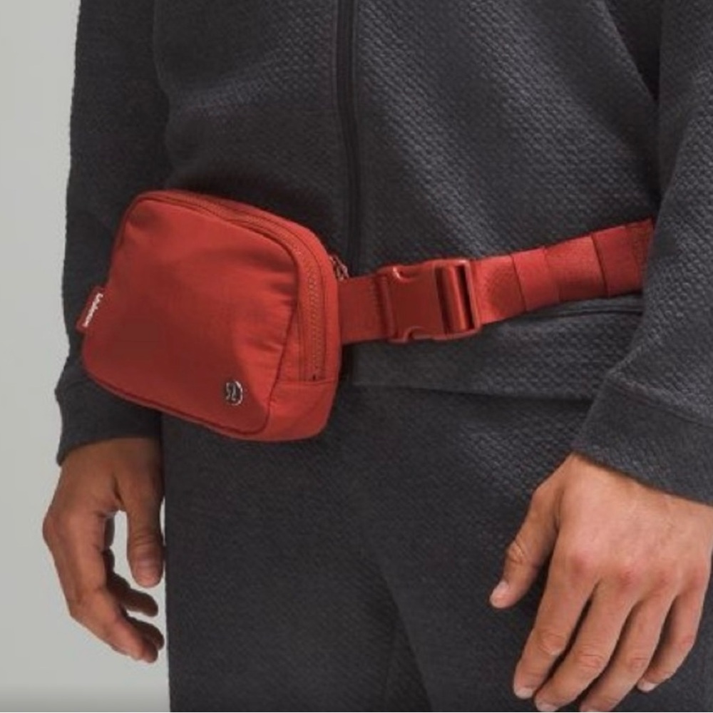 NWT Lululemon Everywhere Belt Bag Terra Orange - Picture 2 of 7